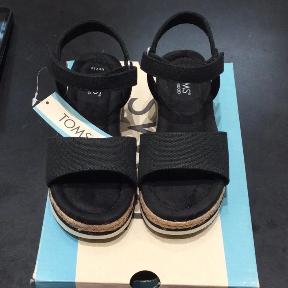 TOMS Diana